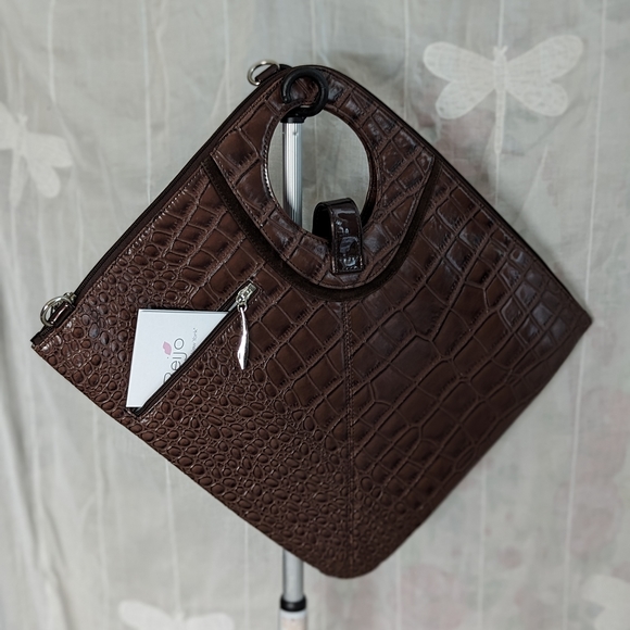 Beijo Couture brown laptop croc bag NEW 13x15" adj removable strap - Picture 12 of 15